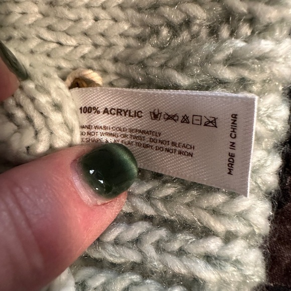 NWT Mint toboggan. - Picture 6 of 7